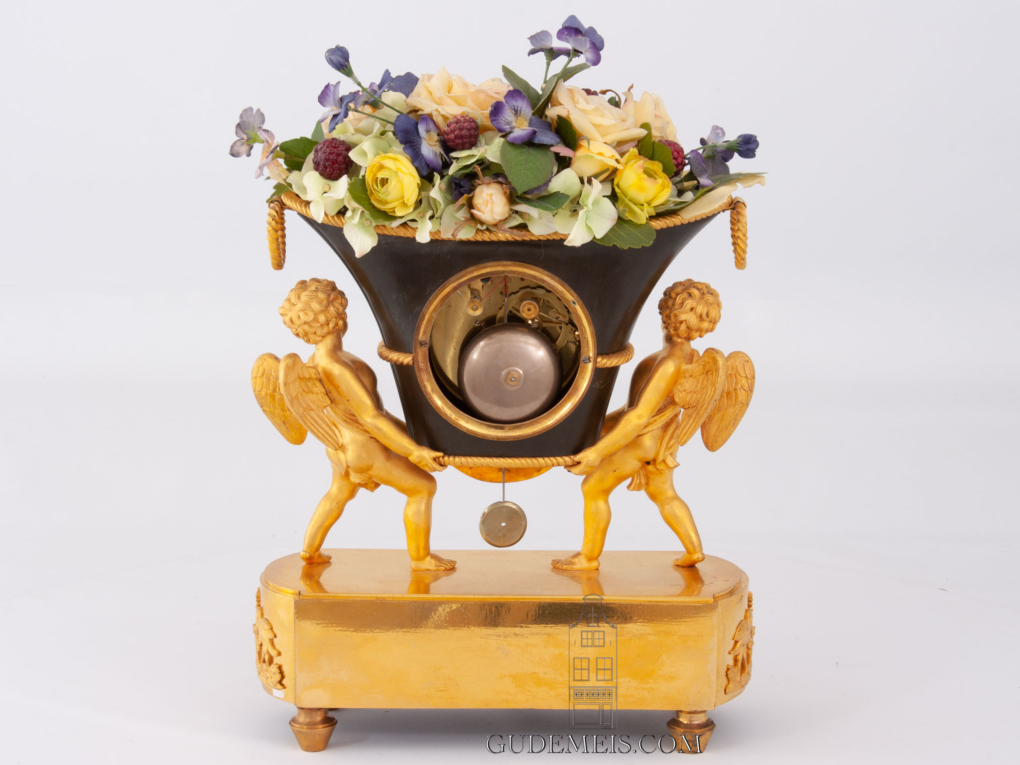 French-Empire-ormolu-gilt-patinated-bronze-sculptural-urn-mantel-clock-pendule-putto-angels-