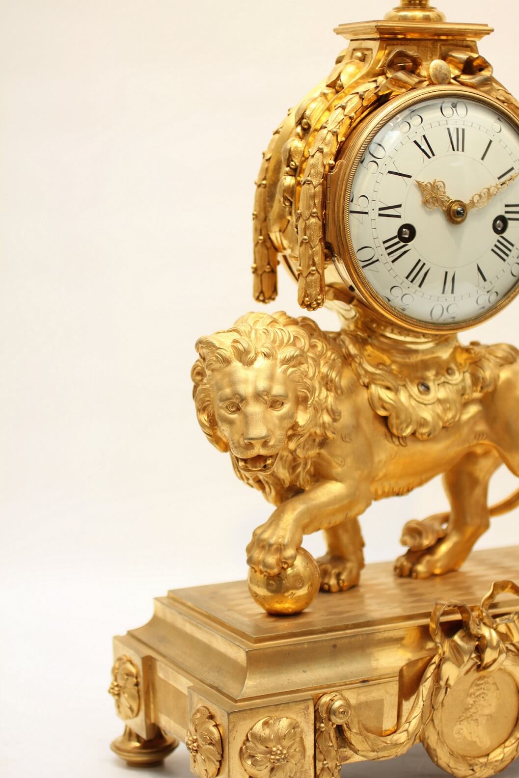 Large French ormolu Louis XVI lion mantel clock 1770