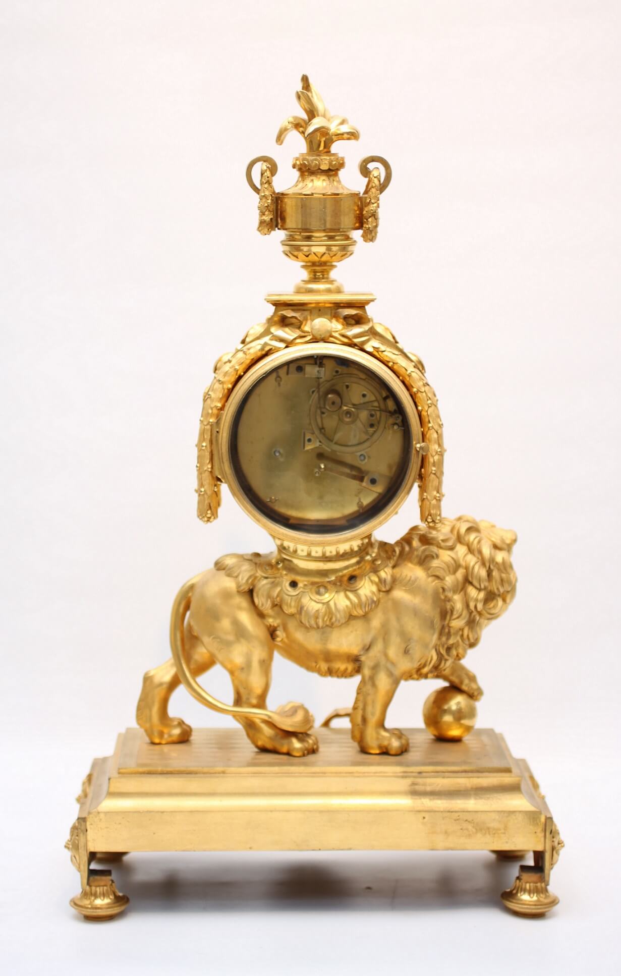 Large French ormolu Louis XVI lion mantel clock 1770