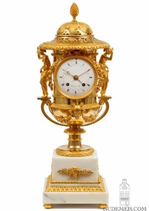 French-empire-gilt-bronze-ormolu-urn-striking-mantel-antique-clock-thomire-medici-paris