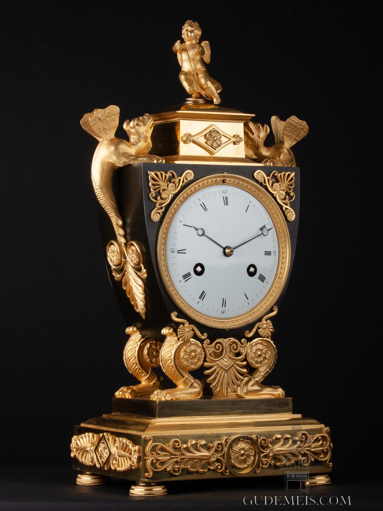 French-Empire-gilt-patinated-bronze-vase-urn-mantel-clock-ormolu-classical-mythical-antique-clock-pendule-